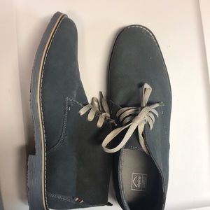 MEN’S CHUCKA’S/OUTERWEAR SHOES.